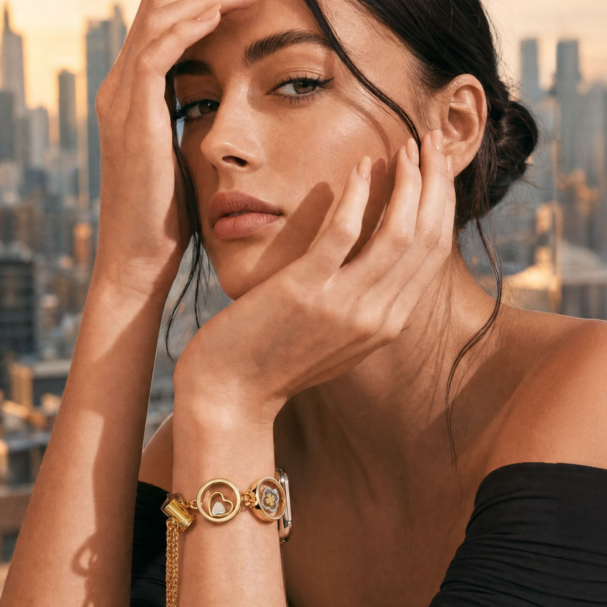 Floating Locket Apple Watch Bracelet – 18K Gold Plated